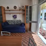 Mucci *