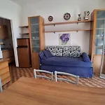 Mucci Apartament *