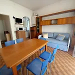 Mucci Apartament *