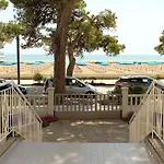 Mucci