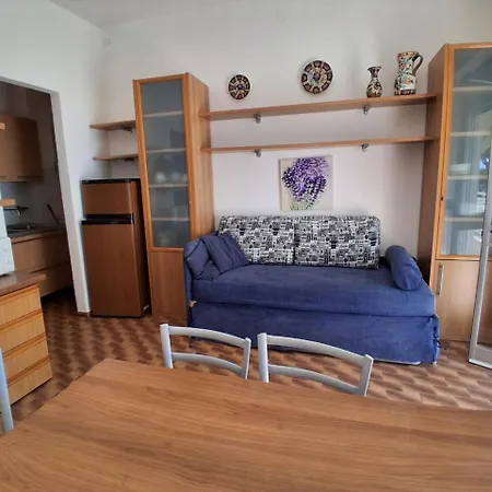 Mucci 7 Apartment *