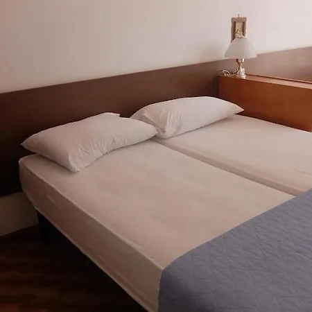 Mucci 7 Apartment *